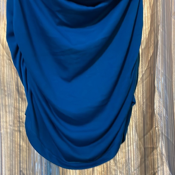 Absolutely Stunning Beaded Back Top - Picture 5 of 14